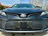 Toyota Camry 2023 года за 16 200 000 тг. в Алматы – фото 2