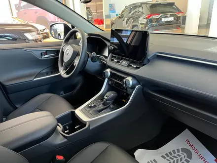 Toyota RAV4 Luxe+ 2025 года за 25 990 000 тг. в Караганда – фото 10