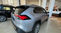 Toyota RAV4 Luxe+ 2025 года за 25 690 000 тг. в Жезказган – фото 4