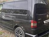 Volkswagen Multivan 2006 годаүшін8 000 000 тг. в Усть-Каменогорск – фото 4