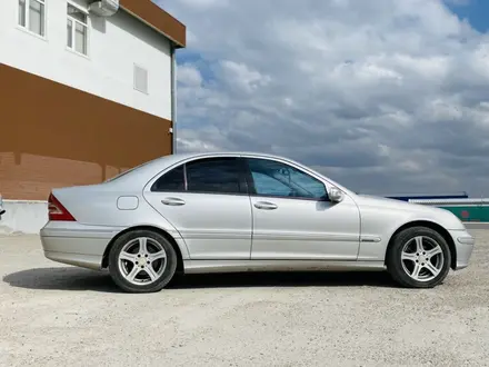 Mercedes-Benz C 200 2000 года за 2 800 000 тг. в Караганда – фото 2