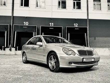 Mercedes-Benz C 200 2000 года за 2 800 000 тг. в Караганда