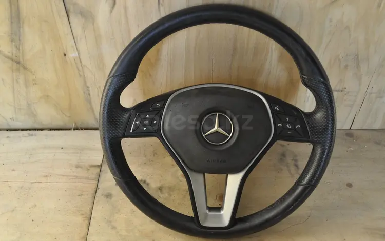 Mercedes W204 C class руль за 50 000 тг. в Астана