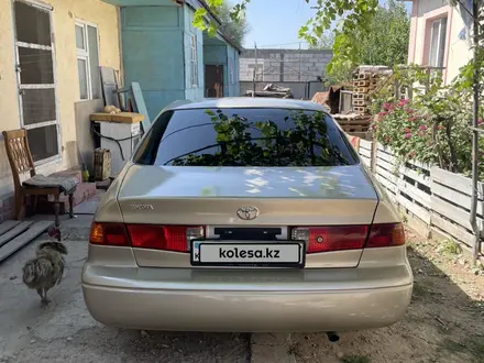 Toyota Camry 2000 года за 2 700 000 тг. в Алматы – фото 5