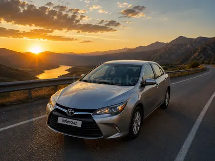 Toyota Camry 2014 года за 7 600 000 тг. в Жанаозен – фото 2