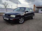 Volkswagen Golf 1993 года за 2 100 000 тг. в Караганда