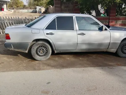 Mercedes-Benz E 230 1992 года за 1 000 000 тг. в Алматы – фото 4