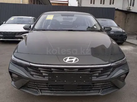 Hyundai Elantra 2023 года за 8 400 000 тг. в Алматы