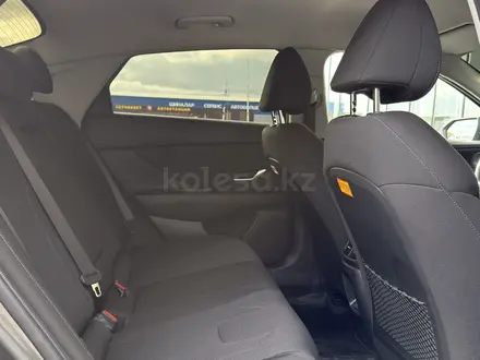 Hyundai Elantra 2024 года за 9 070 000 тг. в Караганда – фото 21