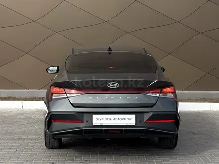 Hyundai Elantra 2024 года за 9 070 000 тг. в Караганда – фото 6