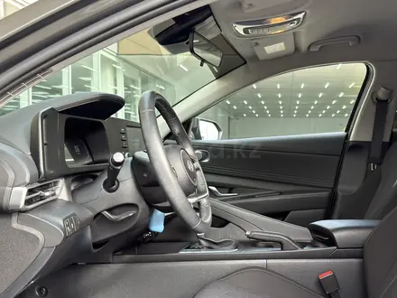 Hyundai Elantra 2024 года за 9 070 000 тг. в Караганда – фото 13