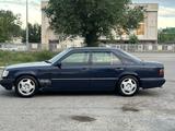 Mercedes-Benz E 220 1994 года за 1 500 000 тг. в Тараз – фото 3