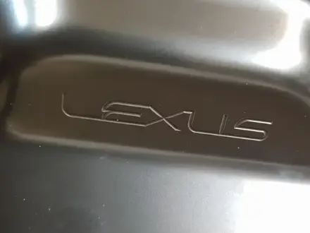 Крышка багажника на Lexus LX 600 за 280 000 тг. в Алматы – фото 6