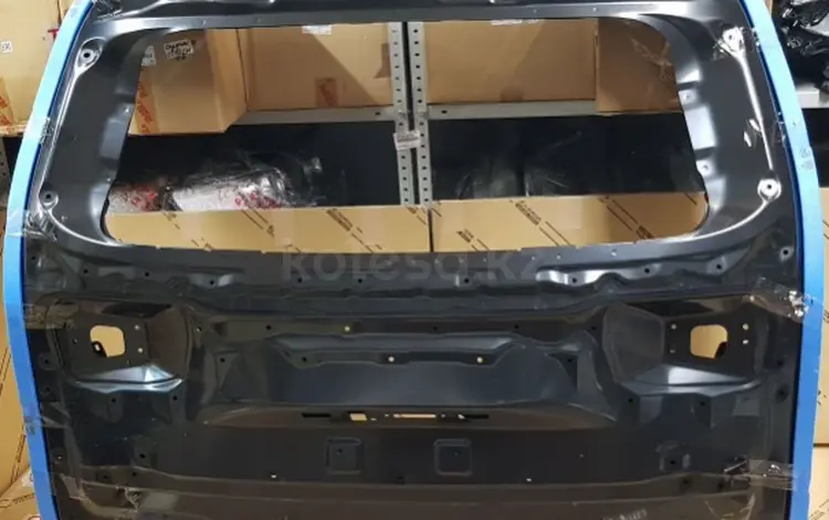 Крышка багажника на Lexus LX 600 за 280 000 тг. в Алматы