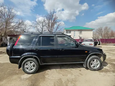 Honda CR-V 2000 года за 4 800 000 тг. в Актобе – фото 4