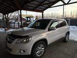 Volkswagen Tiguan 2010 годаүшін5 000 000 тг. в Семей – фото 3