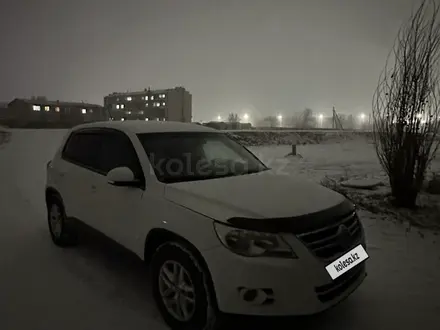 Volkswagen Tiguan 2010 года за 5 000 000 тг. в Семей – фото 5