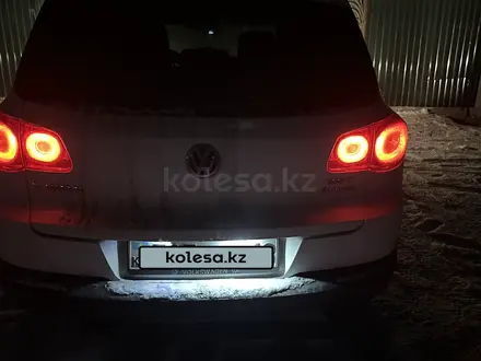 Volkswagen Tiguan 2010 года за 5 000 000 тг. в Семей – фото 6