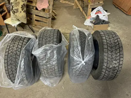 Комплект зимних шин Bridgestone Blizzak DM-V3 265/60 R18 110R без шипов за 350 000 тг. в Алматы – фото 18