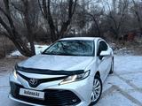 Toyota Camry 2018 года за 13 000 000 тг. в Алматы – фото 2