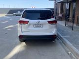 Toyota Highlander 2018 года за 11 000 000 тг. в Атырау – фото 3