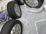 Диски с резиной R16 от камри за 165 000 тг. в Астана