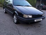 Volkswagen Passat 1993 годаfor1 850 000 тг. в Караганда