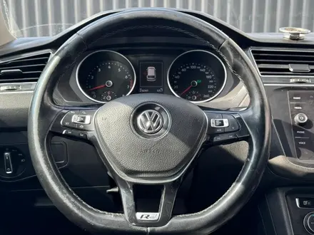 Volkswagen Tiguan 2018 года за 7 220 000 тг. в Алматы – фото 13