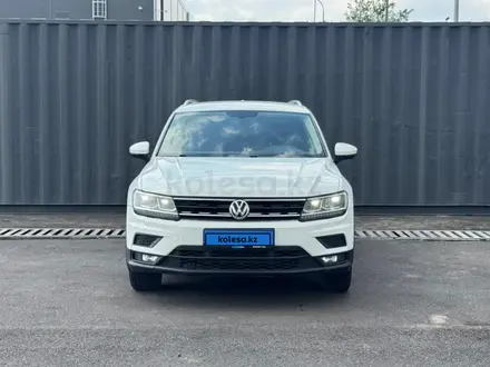 Volkswagen Tiguan 2018 года за 7 220 000 тг. в Алматы – фото 2