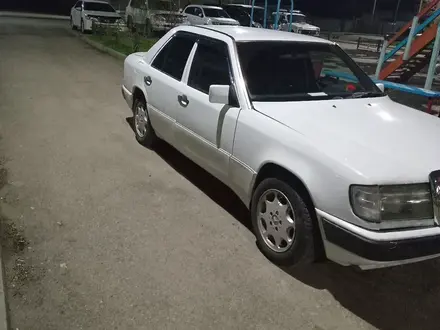 Mercedes-Benz E 280 1992 года за 2 400 000 тг. в Талдыкорган – фото 8