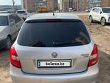 Skoda Fabia 2011 годаfor3 400 000 тг. в Караганда – фото 2