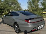 Hyundai Sonata 2022 года за 12 700 000 тг. в Алматы – фото 3