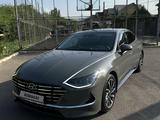 Hyundai Sonata 2022 года за 12 700 000 тг. в Алматы