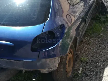 Peugeot 206 2006 года за 150 000 тг. в Караганда – фото 2