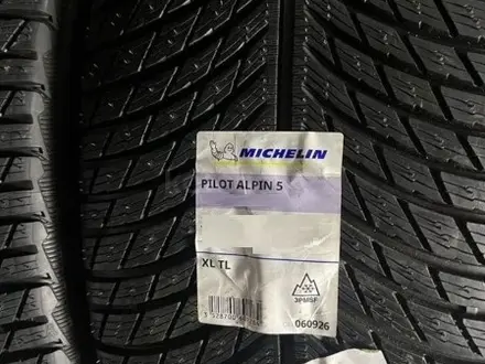 255/45R20 Michelin Pilot Alpin 5 за 180 000 тг. в Алматы