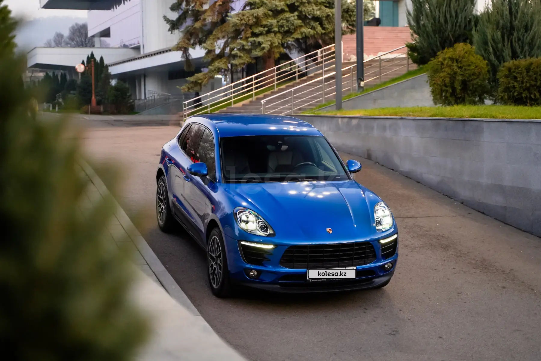 Продажа Porsche Macan 2018 года в Алматы - №163037828: цена 25000000 ...