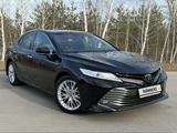 Toyota Camry 2021 года за 17 490 000 тг. в Костанай – фото 2