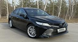 Toyota Camry 2021 года за 16 190 000 тг. в Костанай