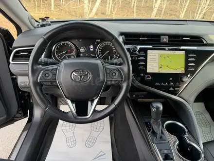 Toyota Camry 2021 года за 16 400 000 тг. в Костанай – фото 31