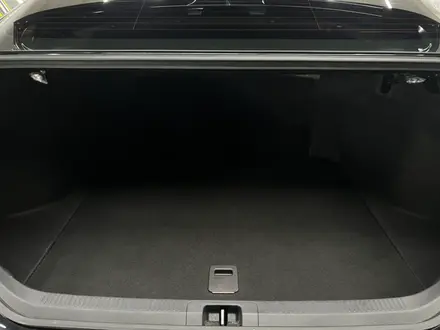 Toyota Camry 2021 года за 16 400 000 тг. в Костанай – фото 50