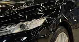 Toyota Camry 2021 года за 16 190 000 тг. в Костанай – фото 3