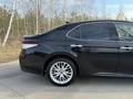 Toyota Camry 2021 года за 16 400 000 тг. в Костанай – фото 9