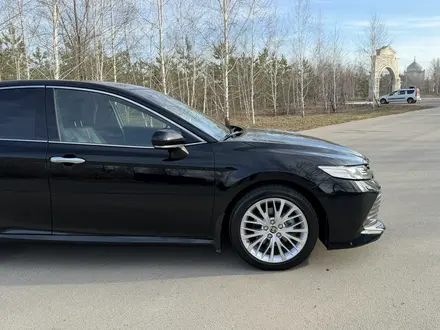 Toyota Camry 2021 года за 16 400 000 тг. в Костанай – фото 10