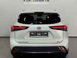Toyota Highlander Luxe 2021 годаүшін28 500 000 тг. в Астана – фото 4