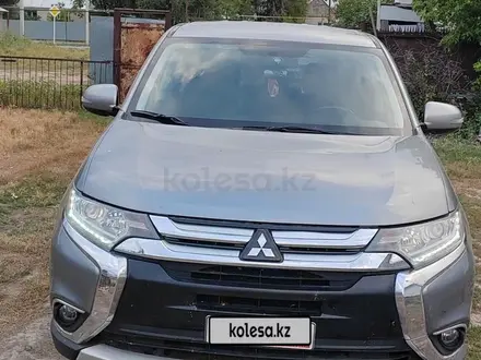 Mitsubishi Outlander 2015 года за 6 100 000 тг. в Уральск