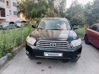 Toyota Highlander 2008 годаfor10 000 000 тг. в Астана