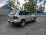 Volkswagen Touareg 2007 годаүшін4 500 000 тг. в Успенка – фото 3