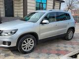 Volkswagen Tiguan 2011 года за 7 300 000 тг. в Тараз – фото 4