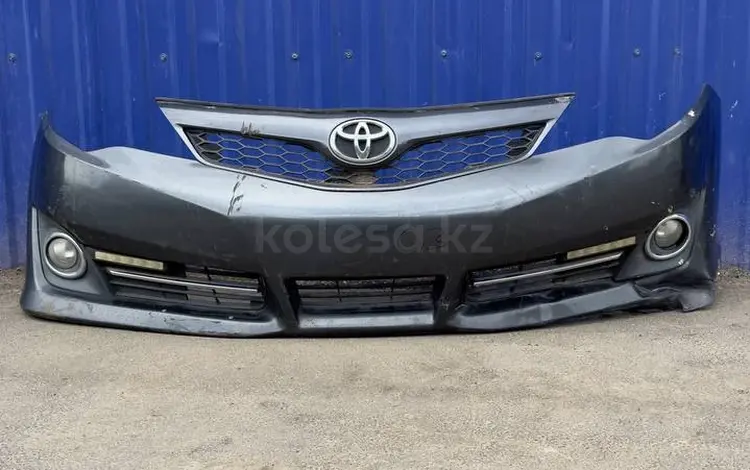 Бампер передний на Toyota Camry XV50 SE за 120 000 тг. в Алматы