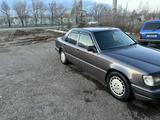 Mercedes-Benz E 220 1993 годаүшін2 200 000 тг. в Экибастуз – фото 4